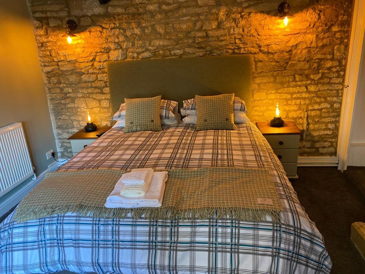 Bear inn Bisley  Eksteriør bilde