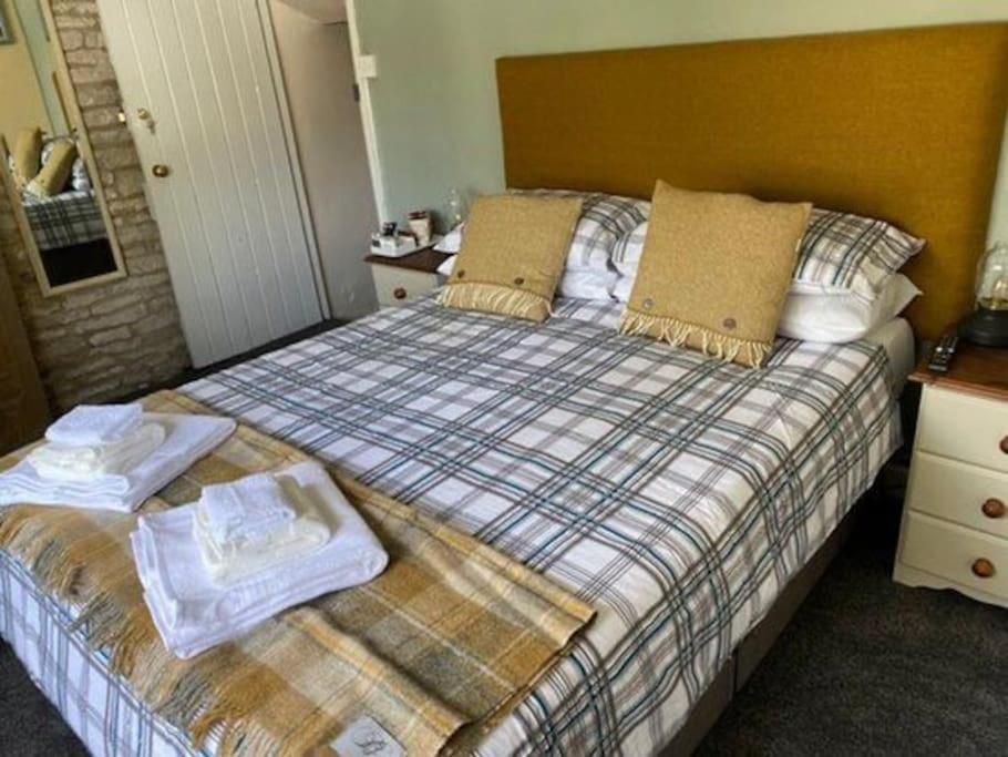 Bear inn Bisley  Eksteriør bilde