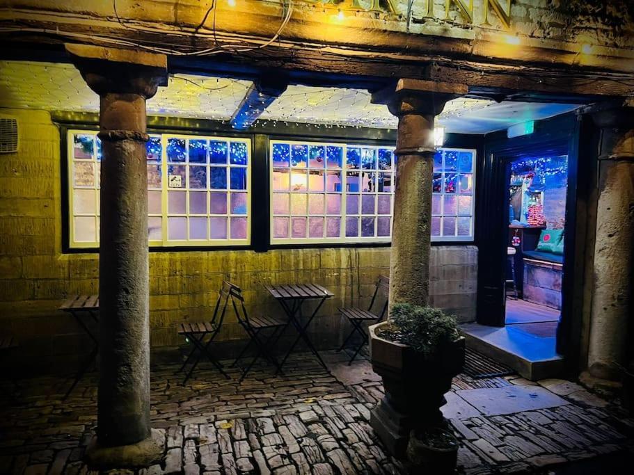 Bear inn Bisley  Eksteriør bilde